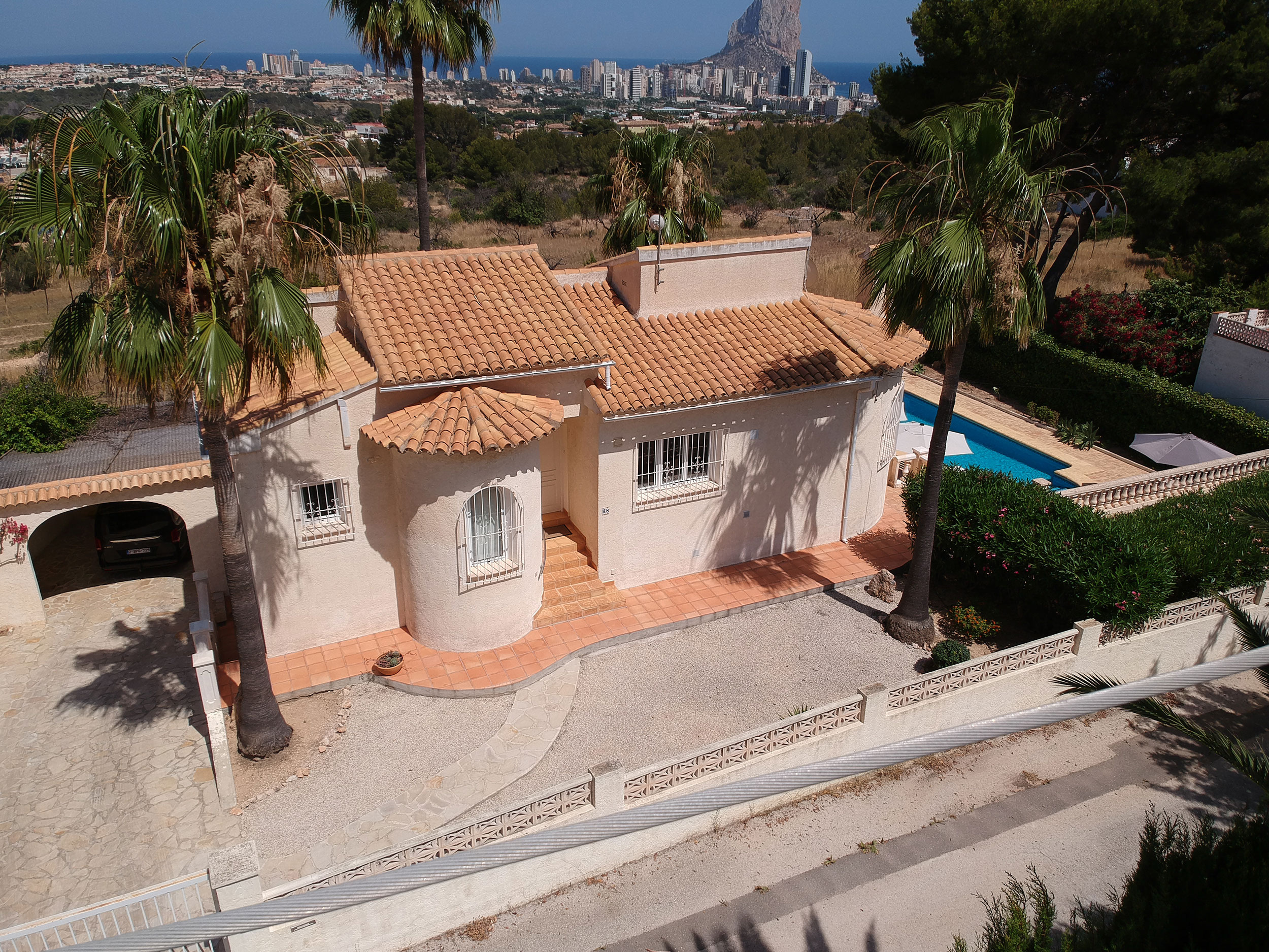 Dronezicht 4 van de villa