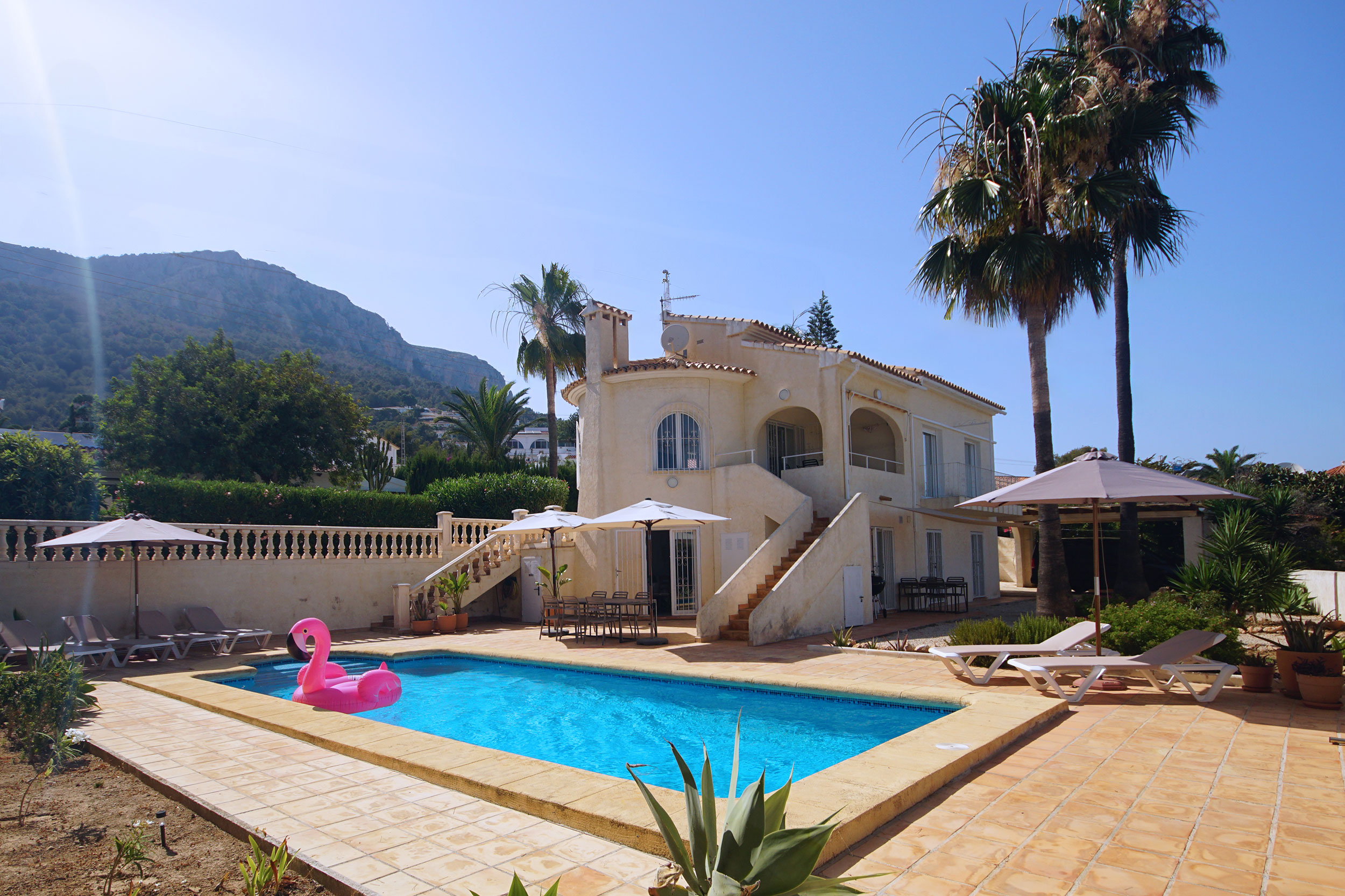 Buitenzicht op het huis